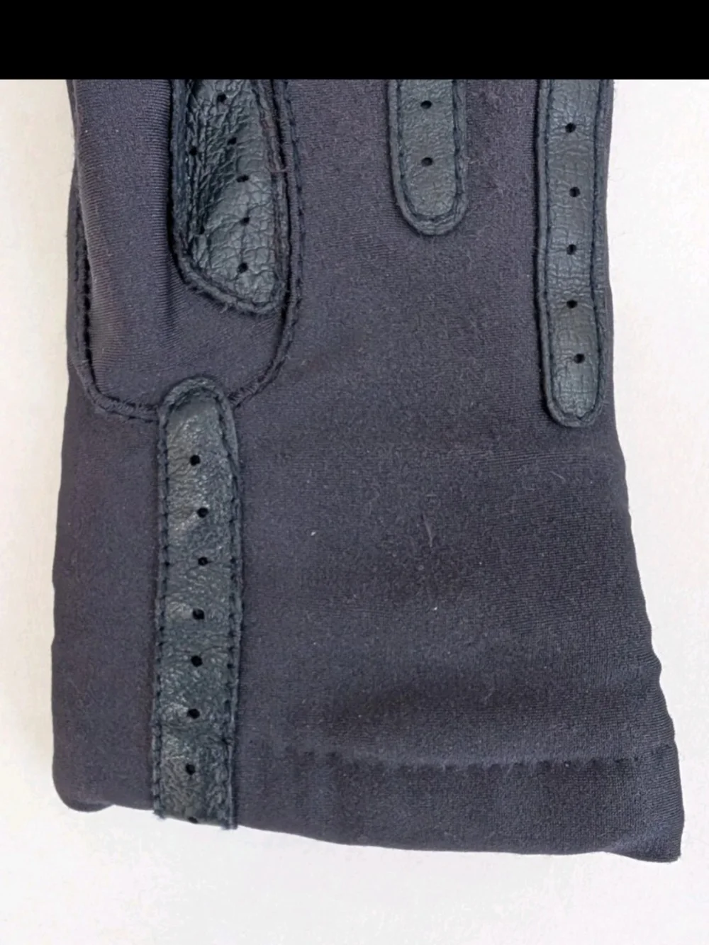 Vintage Isotoner by Aris Women’s Navy Blue Warm-Ups Gloves Fleece Lined One Size